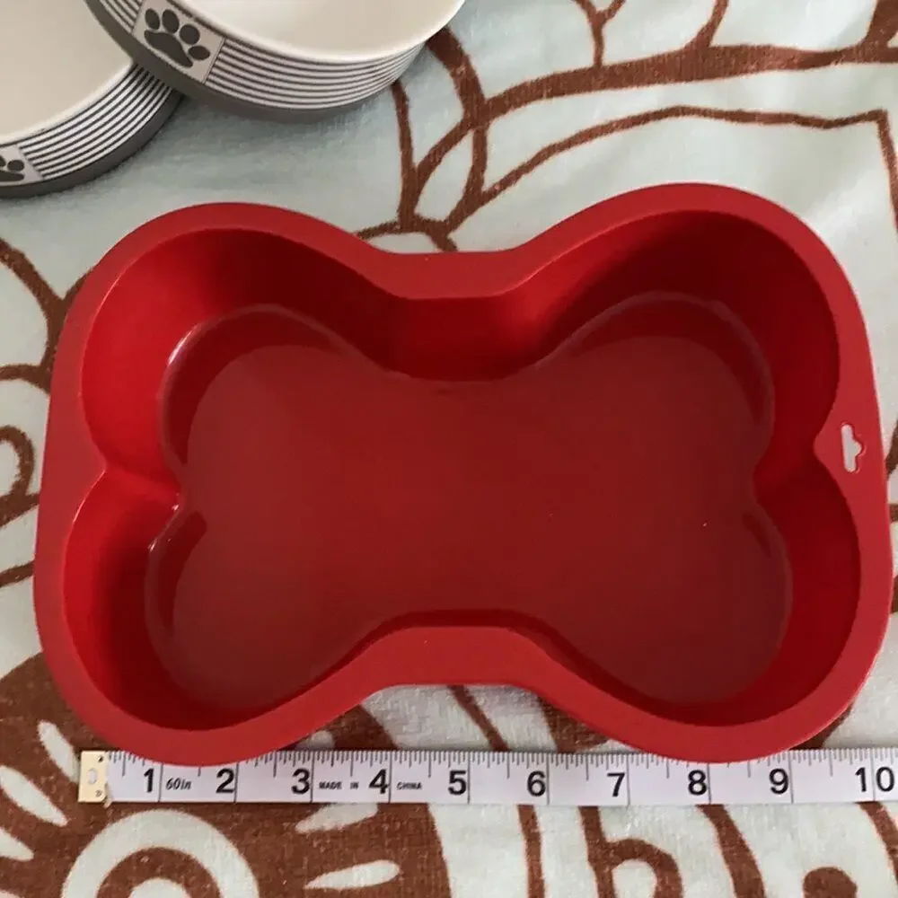 Bundle (3) Silicone Bone Mold and 2 Pet Dishes